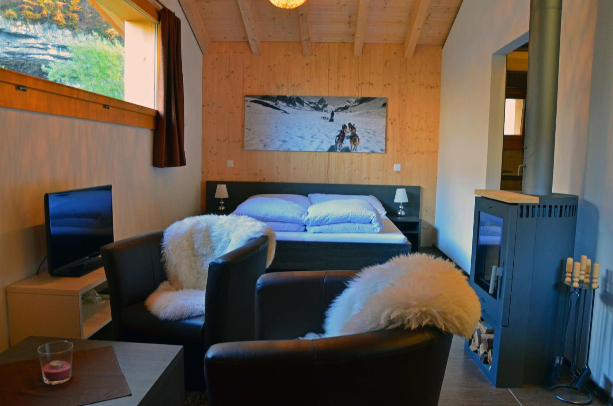Huettenhotel Husky Lodge Muotathal Eksteriør bilde