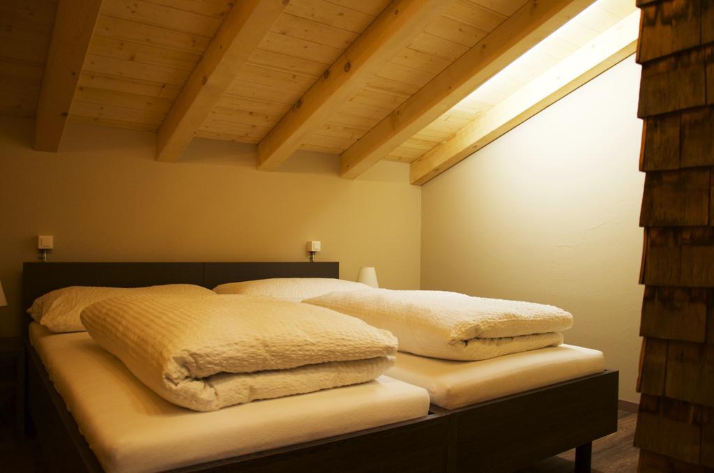Huettenhotel Husky Lodge Muotathal Rom bilde